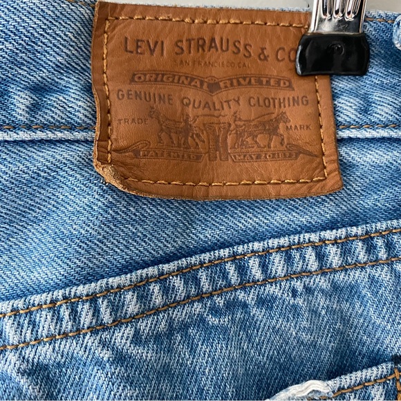 Levi’s Wedgie Distressed Straight Leg Jeans - 27 - Picture 8 of 13